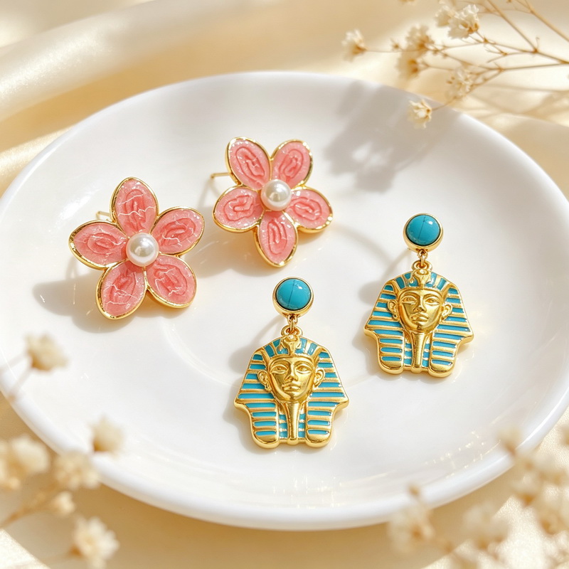 Women'S Egyptian Accessories - Boucles d'oreilles pour femmes en acier