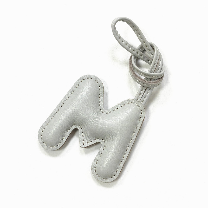 Pendentif en cuir de mouton av - Women Accessories Name In English avis et prix