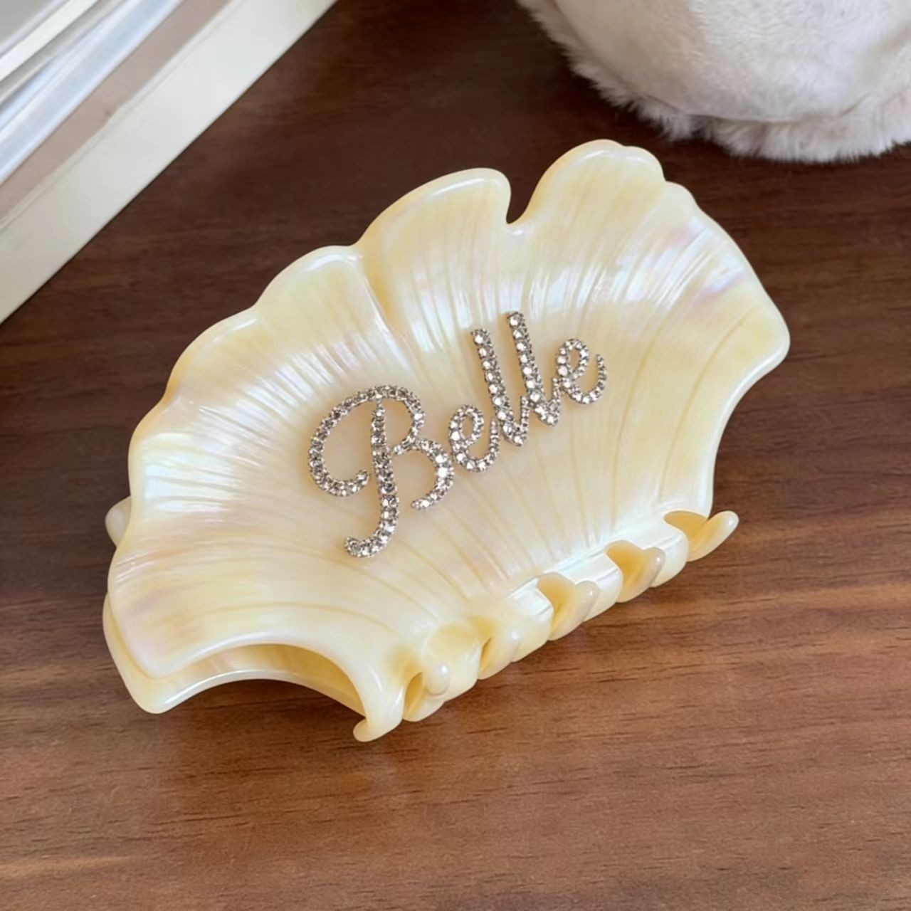 Peigne de massage personnalisé - Women Accessories Name In English avis et prix