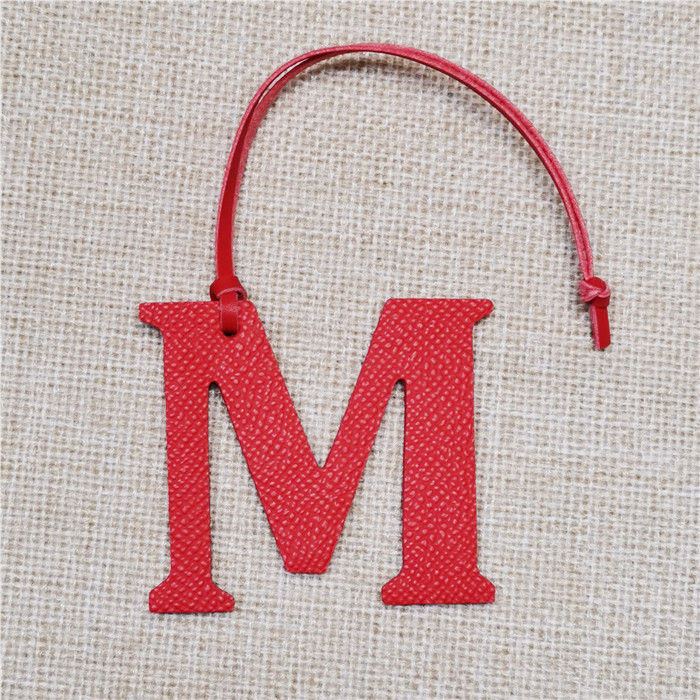 Porte-clés lettre anglaise M e - Women Accessories Name In English avis et prix
