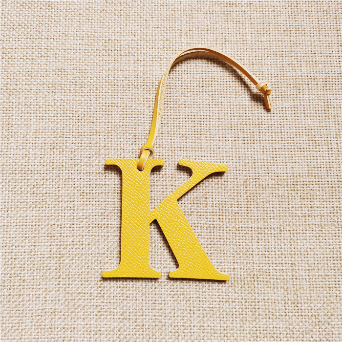 Porte-clés lettre K en cuir de - Women Accessories Name In English avis et prix